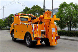 钟山高速路拖车费